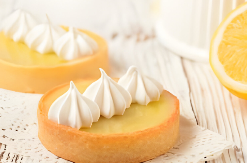 Mini lemon curd tarts