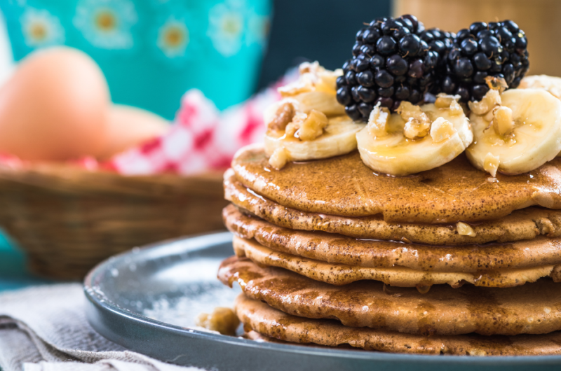 Easy Banana Oatmeal Pancakes